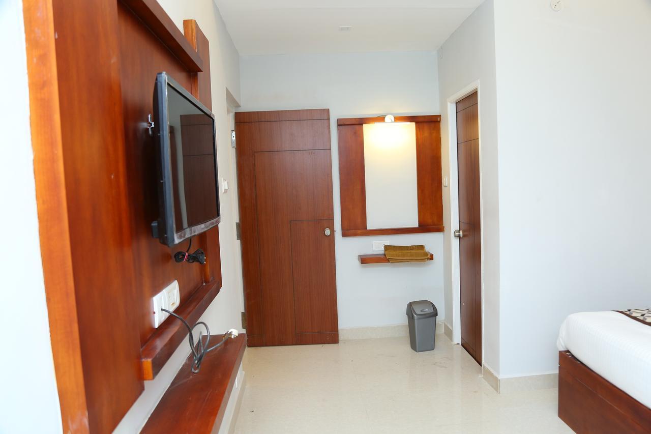 4U Business Hotel Chennai Luaran gambar